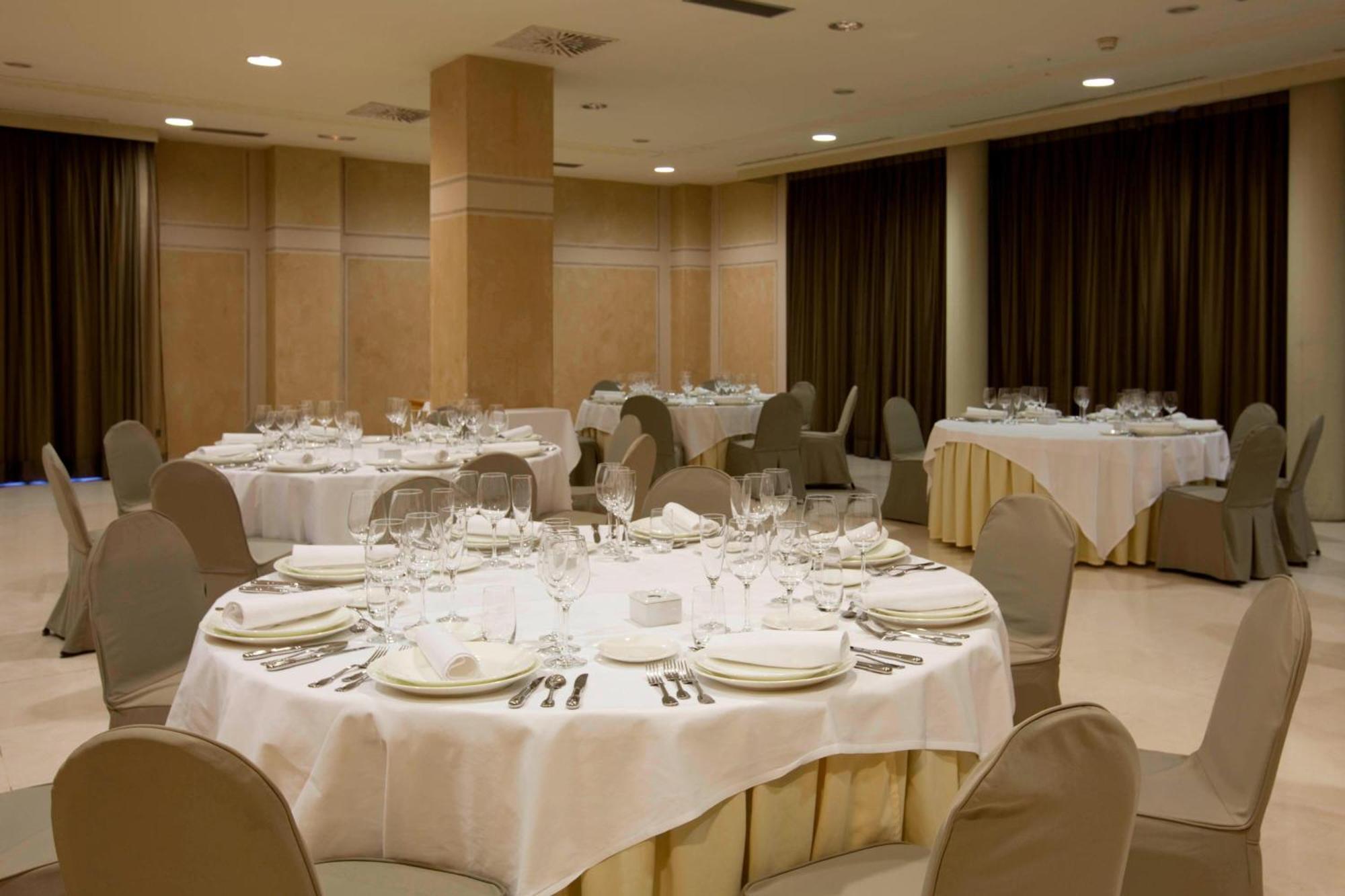 Ac By Marriott, Spain 4* Guadalajara